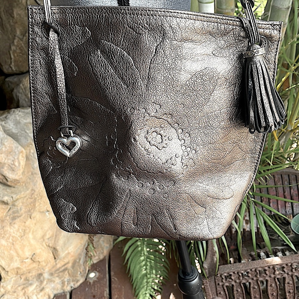 EUC Brighton Pewter Pebbled Leather Flower Embossed Tote Bag style E707481